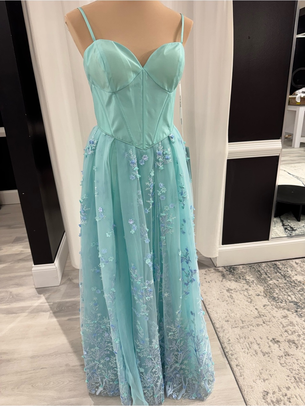 Floral Embroidered Prom Gown/ Rachel Allan, Mint NWT